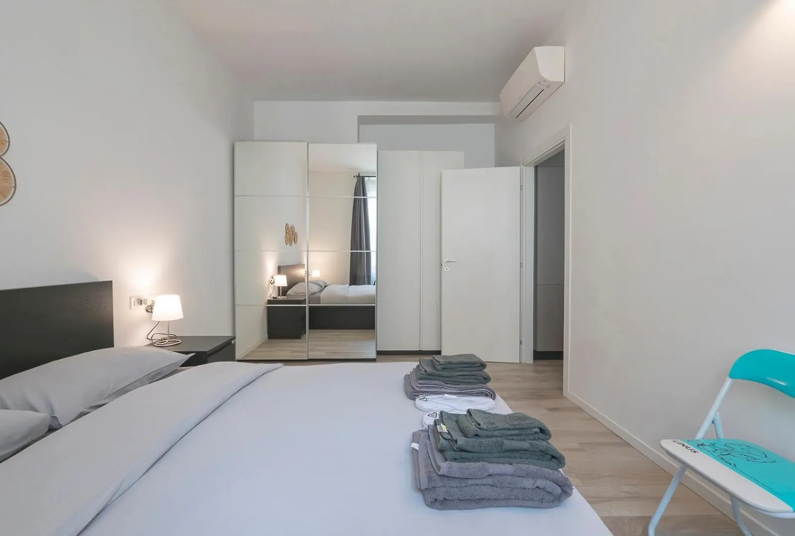 Minimal Chic - 7Sundays Apartment Milan