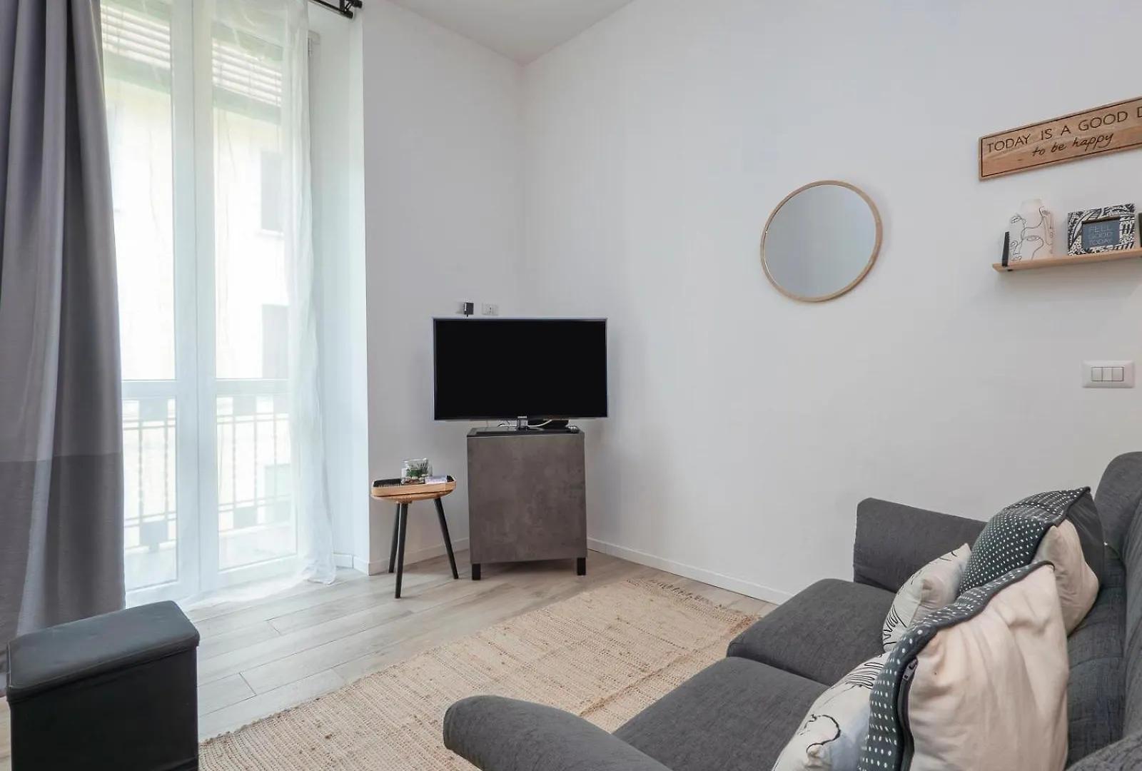 Minimal Chic - 7Sundays Apartment Milan