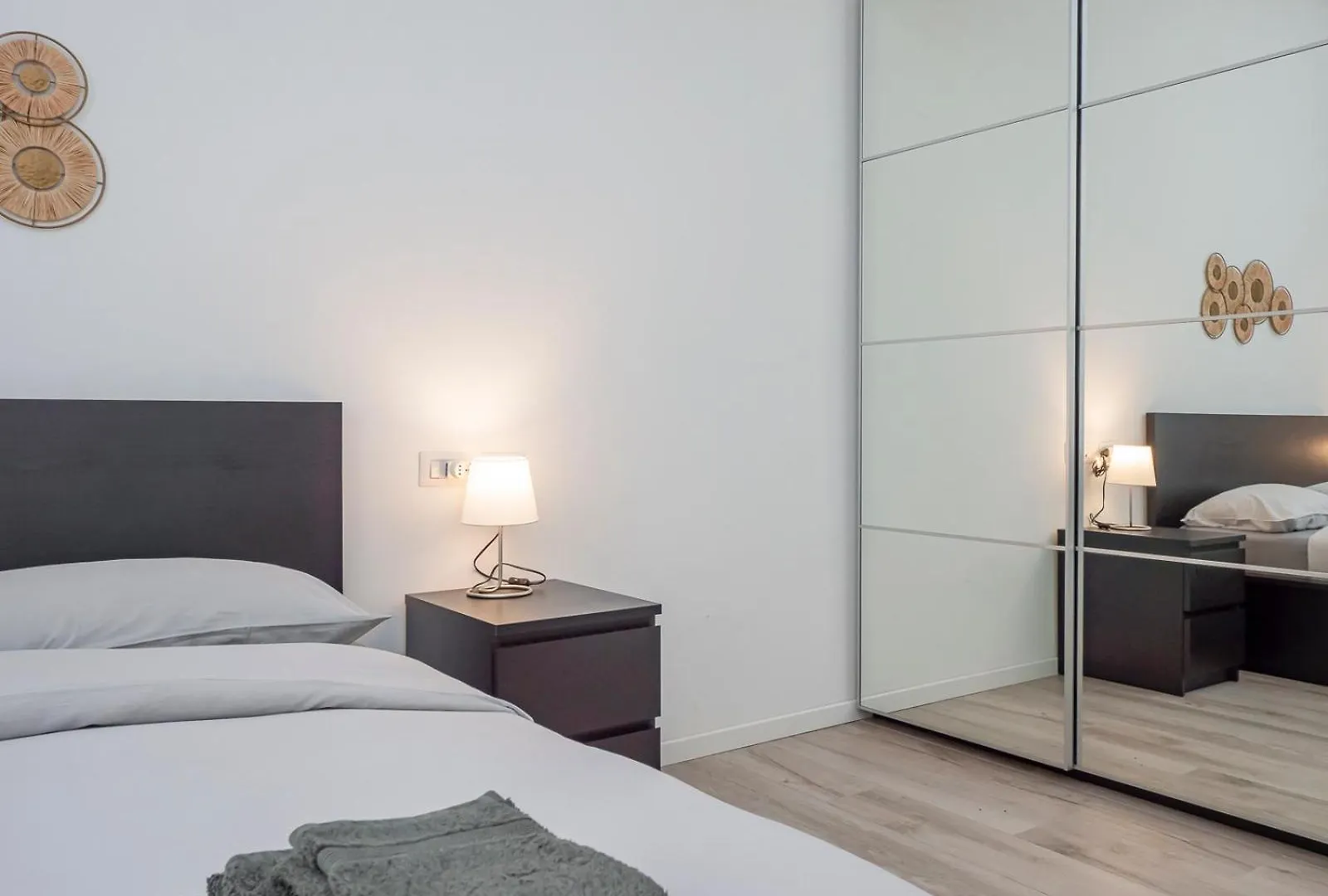 Minimal Chic - 7Sundays Apartment Milan